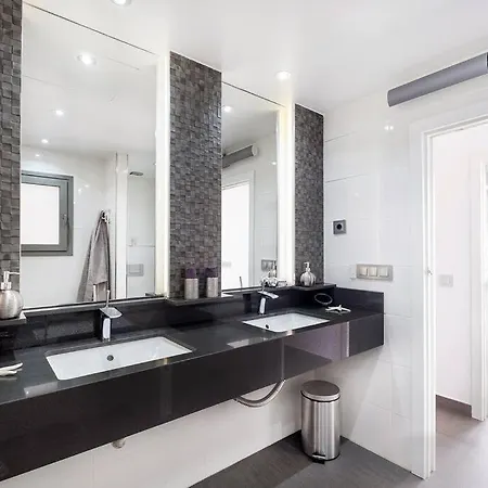 Puerto Banus Front Line 2 Bedroom Marbella